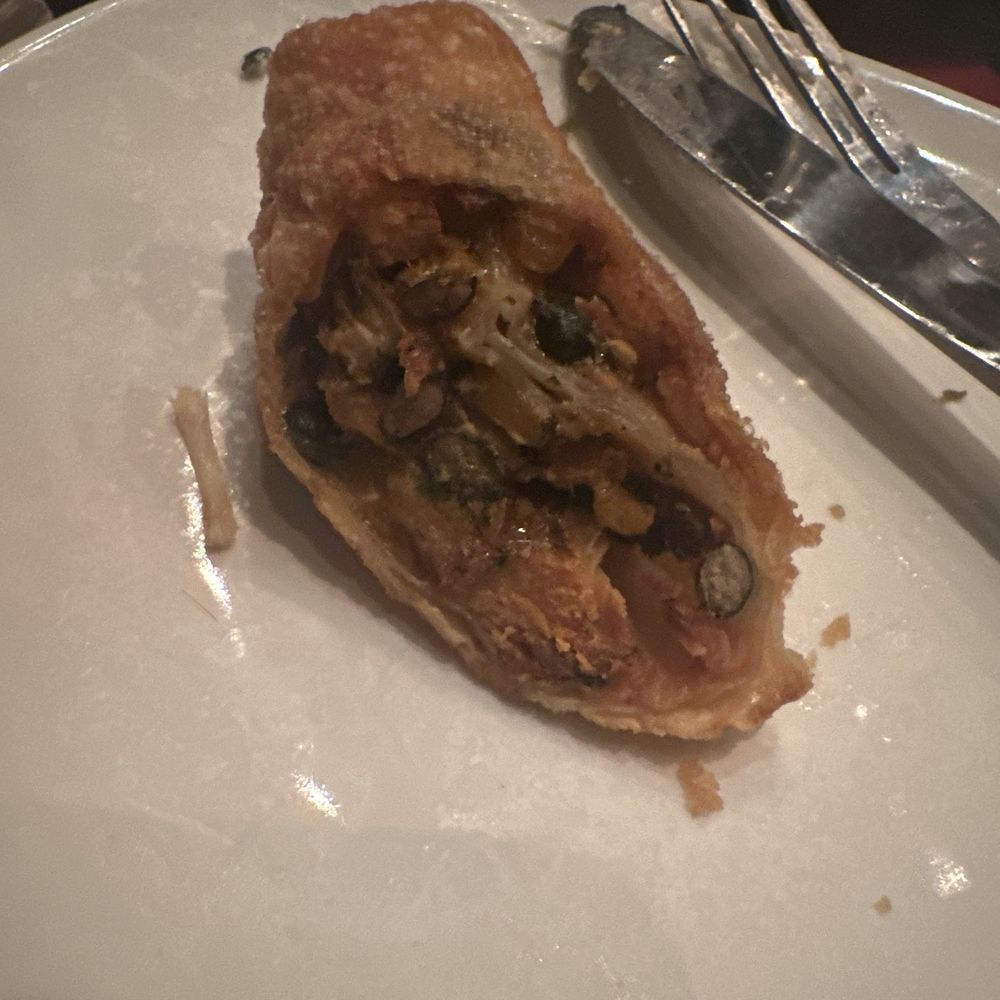 Rainforest Cafe - Dried up egg roll - American Near Me - Katy, Texas Rainforest Cafe - Dried up egg roll - American Near Me - Katy, Texas
