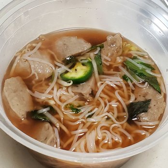 Pho House - What supposed to be a Large Pho Dac Biet w/extra meatballs....no flank, brisket,tendon, or tripe. Bowl 2 split. - Vietnamese Near Me - Oceanside, California Pho House - What supposed to be a Large Pho Dac Biet w/extra meatballs....no flank, brisket,tendon, or tripe. Bowl 2 split. - Vietnamese Near Me - Oceanside, California