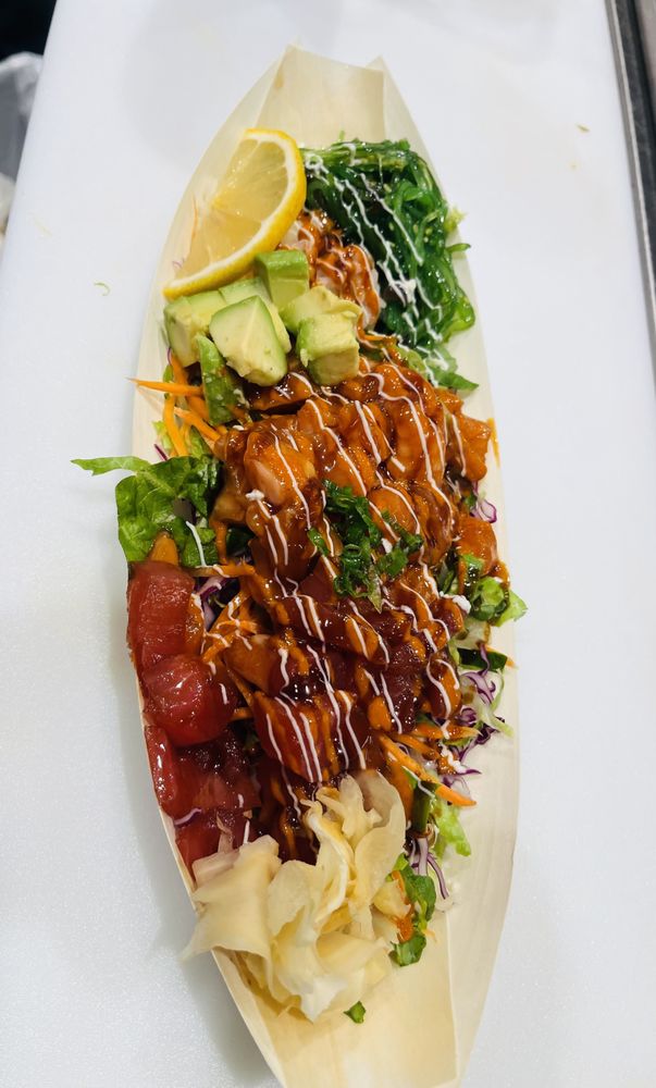 Food from Johnny Sushi