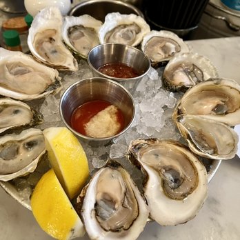 Neptune Oyster - Seafood Near Me - Boston, Massachusetts