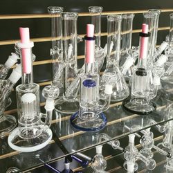 Smokers Addicts - Great priced all size bongs scientific glass perks and the whole setup quality