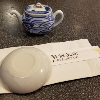 Yohei Sushi Restaurant - Place setting - Sushi Bars Near Me - Honolulu, Hawaii