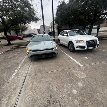Dollar Car Rental - The vehicle - Car Rental Near Me - Houston, Texas