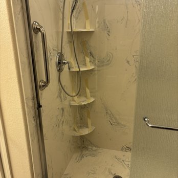 Kera Bath & Shower - Bath surround conversion - General Contractors Near Me - North Las Vegas, Nevada Kera Bath & Shower - Bath surround conversion - General Contractors Near Me - North Las Vegas, Nevada