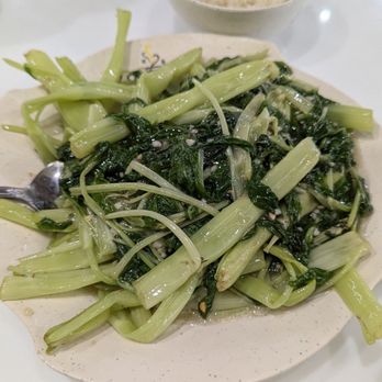 Chi Cafe - Garlic on choy. Good. Comes with rice - Hong Kong Style Cafe Near Me - Chicago, Illinois