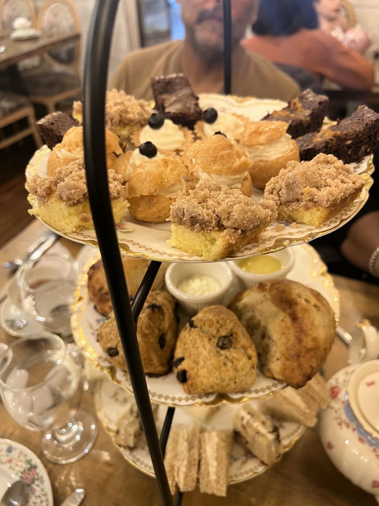 MIMI’S TEA COTTAGE 30 S High St, West Chester, Pennsylvania Tea