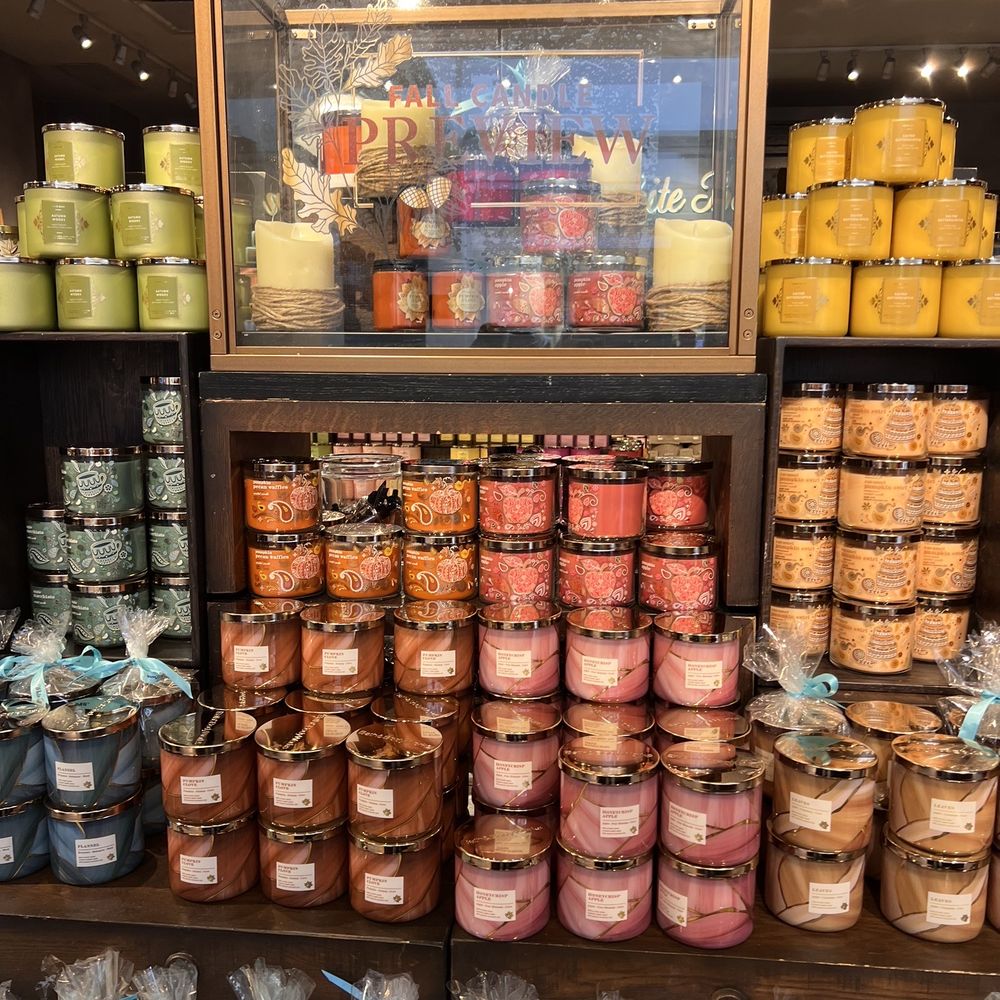 Bath & Body Works - Fall Preview - Cosmetics & Beauty Supply Near Me - Augusta, Georgia Bath & Body Works - Fall Preview - Cosmetics & Beauty Supply Near Me - Augusta, Georgia