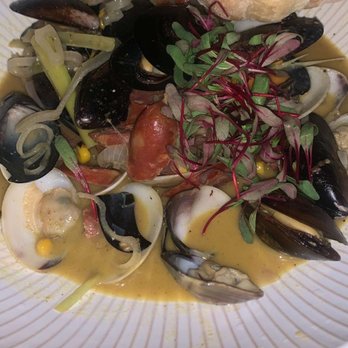 The Peppermill Steakhouse - Clams and mussels appetizer - Cocktail Bars Near Me - Tempe, Arizona The Peppermill Steakhouse - Clams and mussels appetizer - Cocktail Bars Near Me - Tempe, Arizona