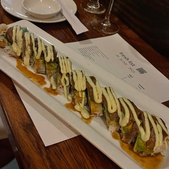 Umi Sake House - Godzilla Roll - Sushi Bars Near Me - Seattle, Washington Umi Sake House - Godzilla Roll - Sushi Bars Near Me - Seattle, Washington
