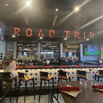 Roadtrip Bayshore - Cocktail Bars Near Me - Bay Shore, New York
