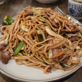 Shang Noodle - Chicago - Beef lo mein - Chinese Near Me - Chicago, Illinois