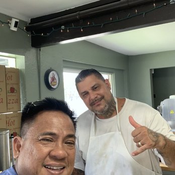 Papi’s Ohana - With the chef - Pizza Near Me - Lahaina, Hawaii