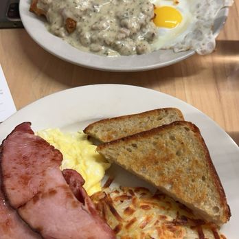 The Dandy Lion - Biscuits & Gravy and the Standard - New American Near Me - Iowa City, Iowa The Dandy Lion - Biscuits & Gravy and the Standard - New American Near Me - Iowa City, Iowa