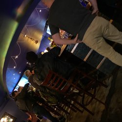 Element Lounge - Happy people