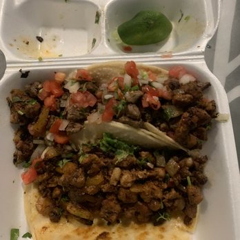 El Maguey on the Road - Asada taco(top) and Al Pastor taco(bottom) - Food Trucks Near Me - Hialeah, Florida