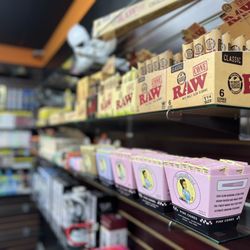 Vape Plus - Rolling papers, cones and tips