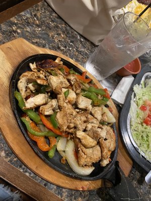 Ponak's Mexican Kitchen & Bar by null