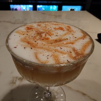 Melrose Station - Speakeasies Near Me - Los Angeles, California