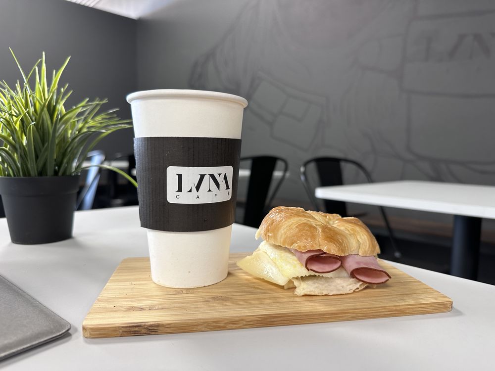 Luna Cafe
