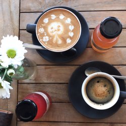 Street Organics - Long black, cappuccino, and kombucha