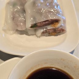 Cheong fun beef with fried donut..... Cheong fun beef with fried donut.....