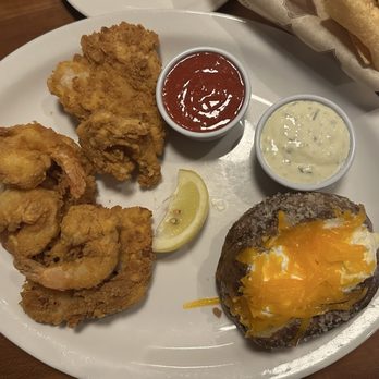 Cheddar's Scratch Kitchen - Comfort Food Near Me - Newark, Delaware