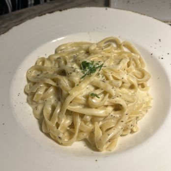 Mamma Mia - Fettuccine Alfredo! - Italian Near Me - Riverside, California Mamma Mia - Fettuccine Alfredo! - Italian Near Me - Riverside, California