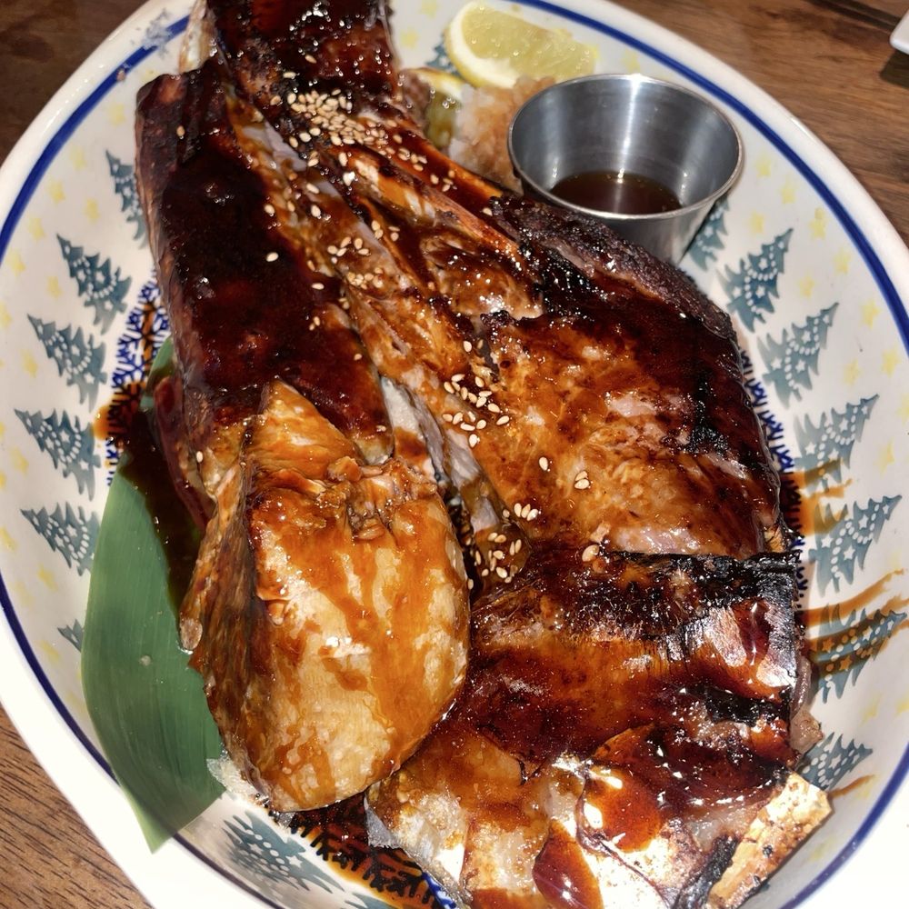 Mr Max - Sushi Bars Near Me - Irving, Texas