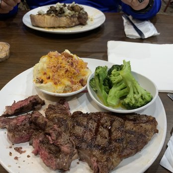 One22West - 8oz Ribeye (med-rare), broccoli & loaded mashed potatoes - Pizza Near Me - Tullahoma, Tennessee One22West - 8oz Ribeye (med-rare), broccoli & loaded mashed potatoes - Pizza Near Me - Tullahoma, Tennessee
