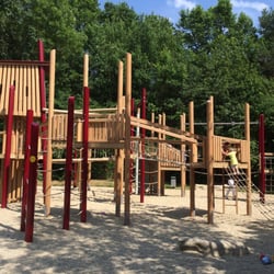 Spielplatz Ostpark Mitte - Das neue Klettergerüst