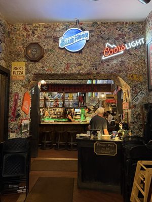 Hernando's Pizza Pub by null