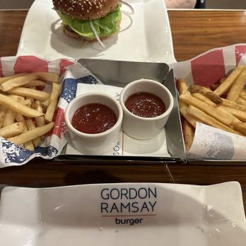 Gordon Ramsay Burger Las Vegas - Burgers Near Me - Las Vegas, Nevada Gordon Ramsay Burger Las Vegas - Burgers Near Me - Las Vegas, Nevada