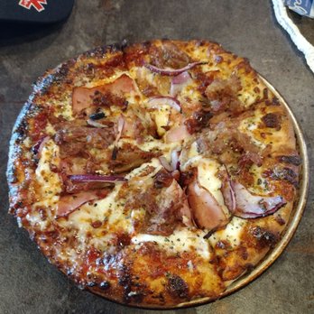 Black Rock Pizza - Captain Cook - Black Rock Pizza in Captain Cook. Personal size local boy pizza - Pizza Near Me - Captain Cook, Hawaii
