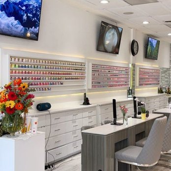 Creative Nails & Spa - Beautiful shop! - Nail Salons Near Me - Weston, Florida