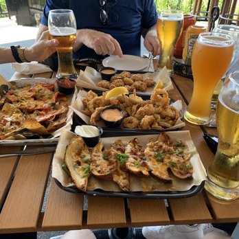Kelsey's - Oh yes. - American Near Me - Niagara Falls, Ontario