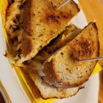 Sally Ann’s - Veggie reuben - Cafes Near Me - Pittsburgh, Pennsylvania