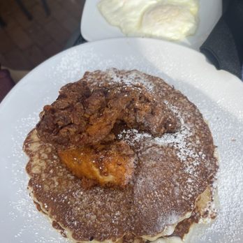 Easy Like Sunday - Chicken n pancakes - Breakfast & Brunch Near Me - Baltimore, Maryland Easy Like Sunday - Chicken n pancakes - Breakfast & Brunch Near Me - Baltimore, Maryland
