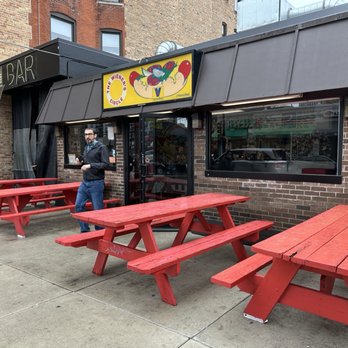 The Wieners Circle - American Near Me - Chicago, Illinois