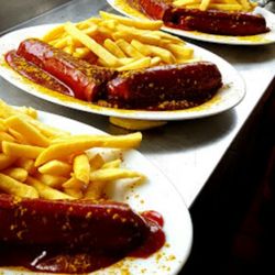 Adria Grill - No 1 in SZ

Das auch in 7 Varianten 
Classic
Extra Scharf
Jäger Art
Zigeuner Art
Barbecue Art
Mexicana Art(scharf)
Hot Dog Art