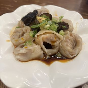 Din Ding Dumpling House - Shrimp & Pork Wonton with Spicy Sauce - Dim Sum Near Me - Union City, California Din Ding Dumpling House - Shrimp & Pork Wonton with Spicy Sauce - Dim Sum Near Me - Union City, California