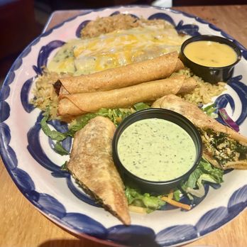 Gringo's Mexican Kitchen - Border sampler - Tex-Mex Near Me - The Woodlands, Texas Gringo's Mexican Kitchen - Border sampler - Tex-Mex Near Me - The Woodlands, Texas