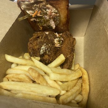 Lea Jane's - Fried chicken sandwich, fries - Chicken Shop Near Me - Houston, Texas Lea Jane's - Fried chicken sandwich, fries - Chicken Shop Near Me - Houston, Texas