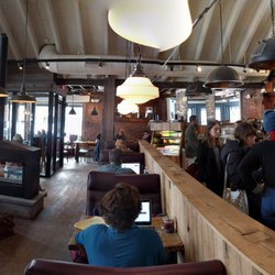 Caffè Nero - Nice coffee shop! Plenty of seating, coffee is great!