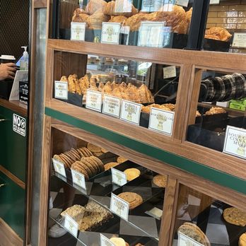Model Bakery - Bakeries Near Me - Walnut Creek, California