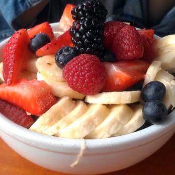 Flake - Acai Bowl with tons of fruit. - Breakfast & Brunch Near Me - Venice, California
