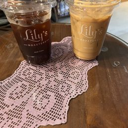 Black cold brew and iced vanilla latte