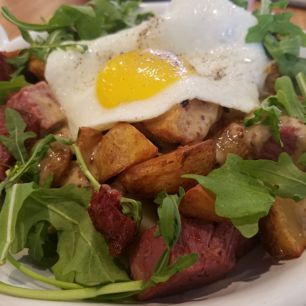 Kitchenette - Corned Beef Hash - Breakfast & Brunch Near Me - Templeton, California Kitchenette - Corned Beef Hash - Breakfast & Brunch Near Me - Templeton, California