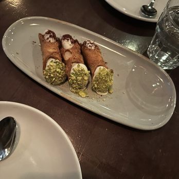 Piccola Cucina Uptown - Cannoli - Sicilian Near Me - New York, New York Piccola Cucina Uptown - Cannoli - Sicilian Near Me - New York, New York