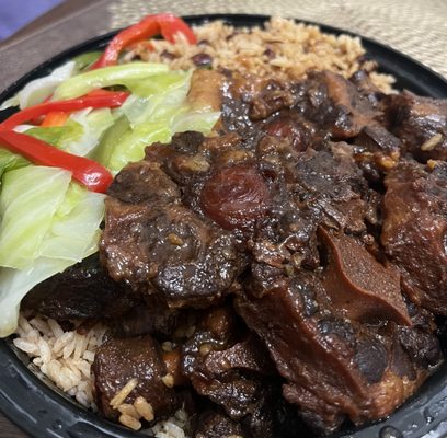 Hungry Eyes Jamacian Restaurant and Bar by null