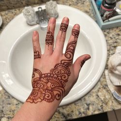 Monalisha Salon & Spa